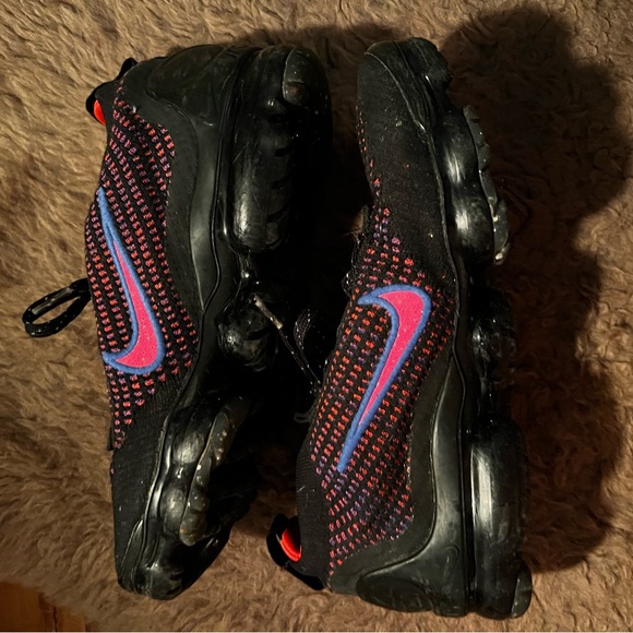 Black/hyper pink Nike Women’s Vapor Max, women’s 7.5 - Picture 6 of 8